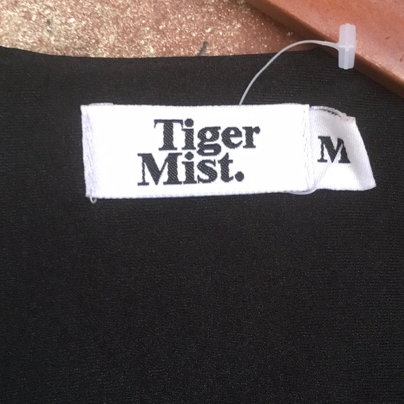 Tully dress - Picture 4 of 8